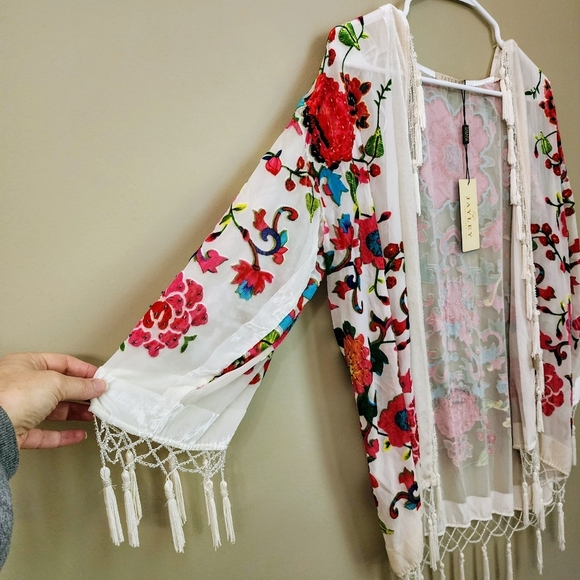 Jayley Silk Floral Kimono Cream White devore Jacket Coverup with Tassels Onesize - Picture 8 of 16